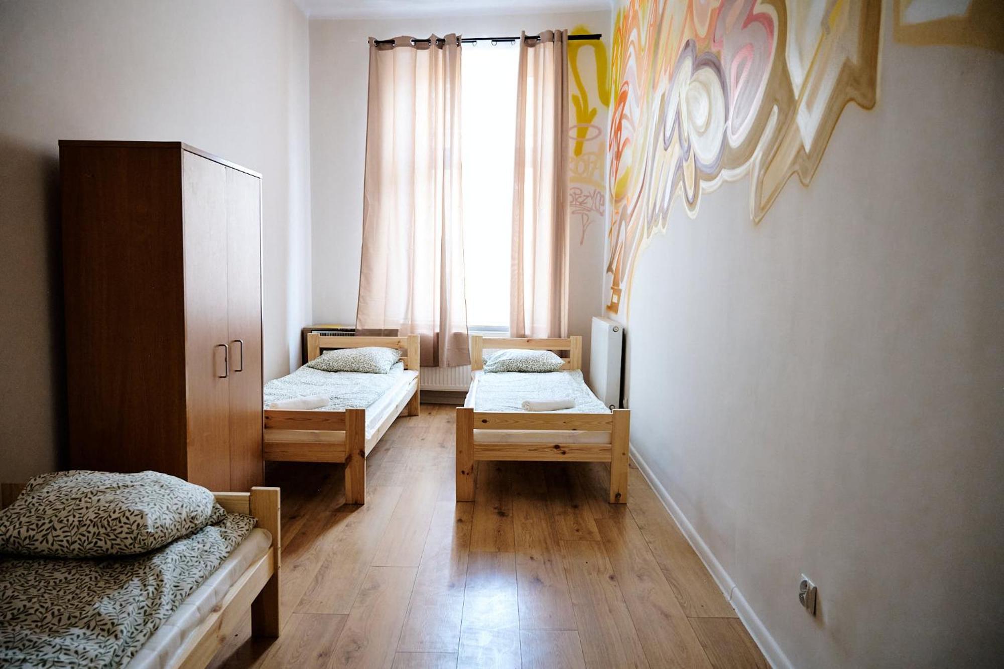 Hostel Graffiti Krakkó Kültér fotó