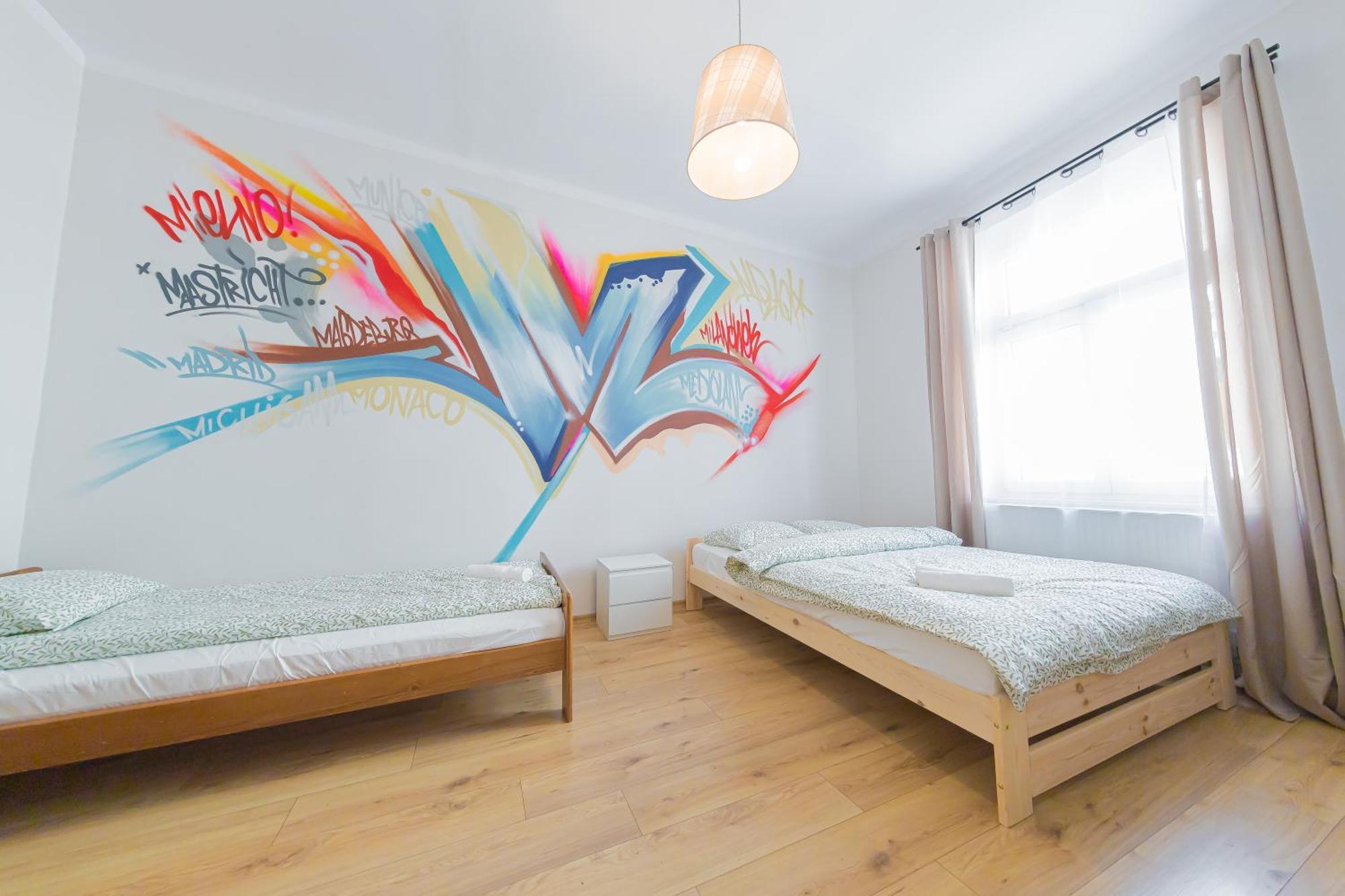 Hostel Graffiti Krakkó Kültér fotó